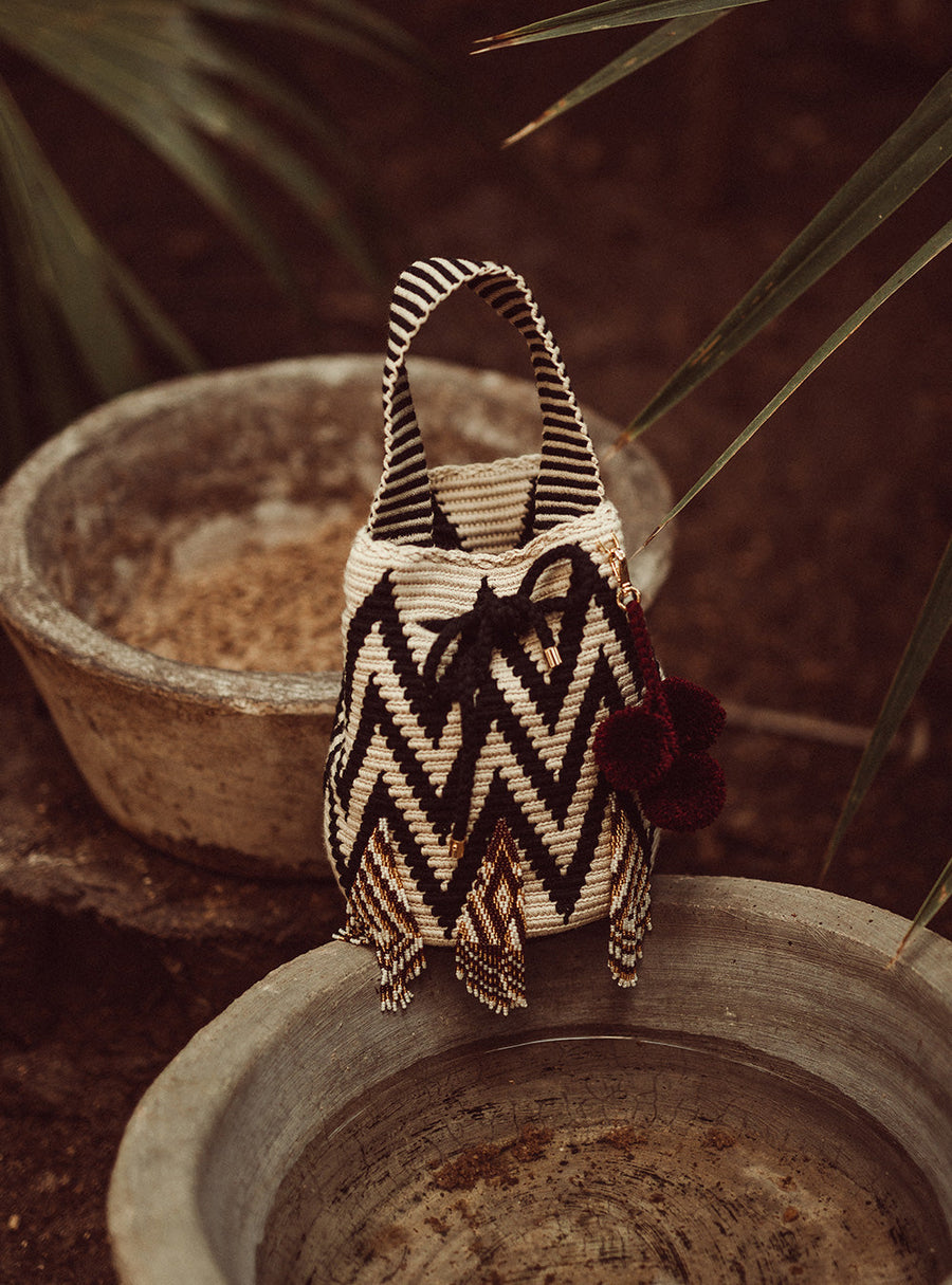 Bucket Wayuu Karmatra Rura Trinagle